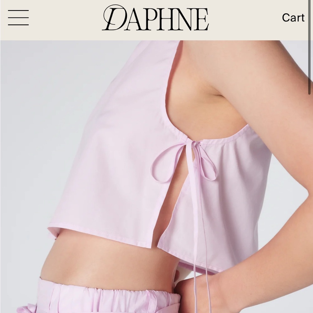 Daphne nightcap top nwt  petal